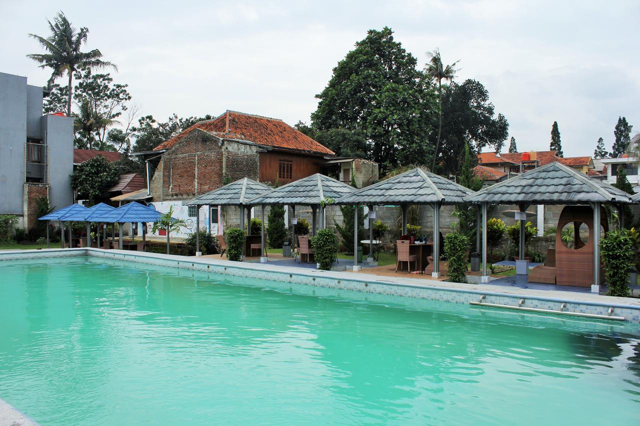 Reddoorz Hostel @ Dago 2 Bandung Exteriér fotografie