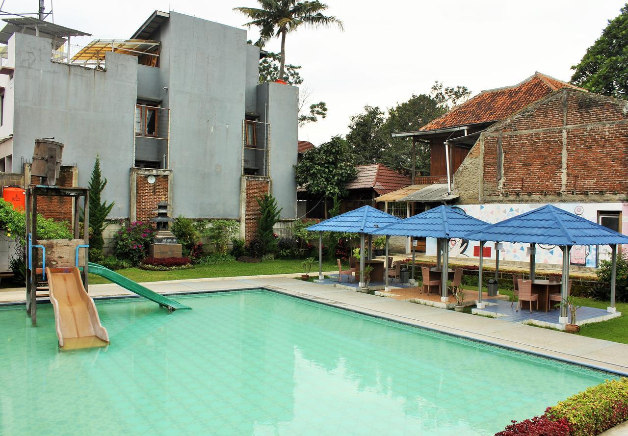 Reddoorz Hostel @ Dago 2 Bandung Exteriér fotografie