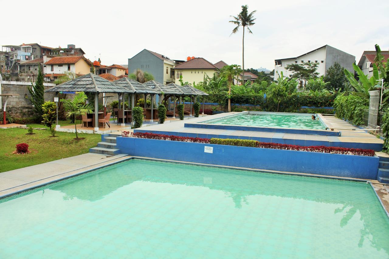 Reddoorz Hostel @ Dago 2 Bandung Exteriér fotografie