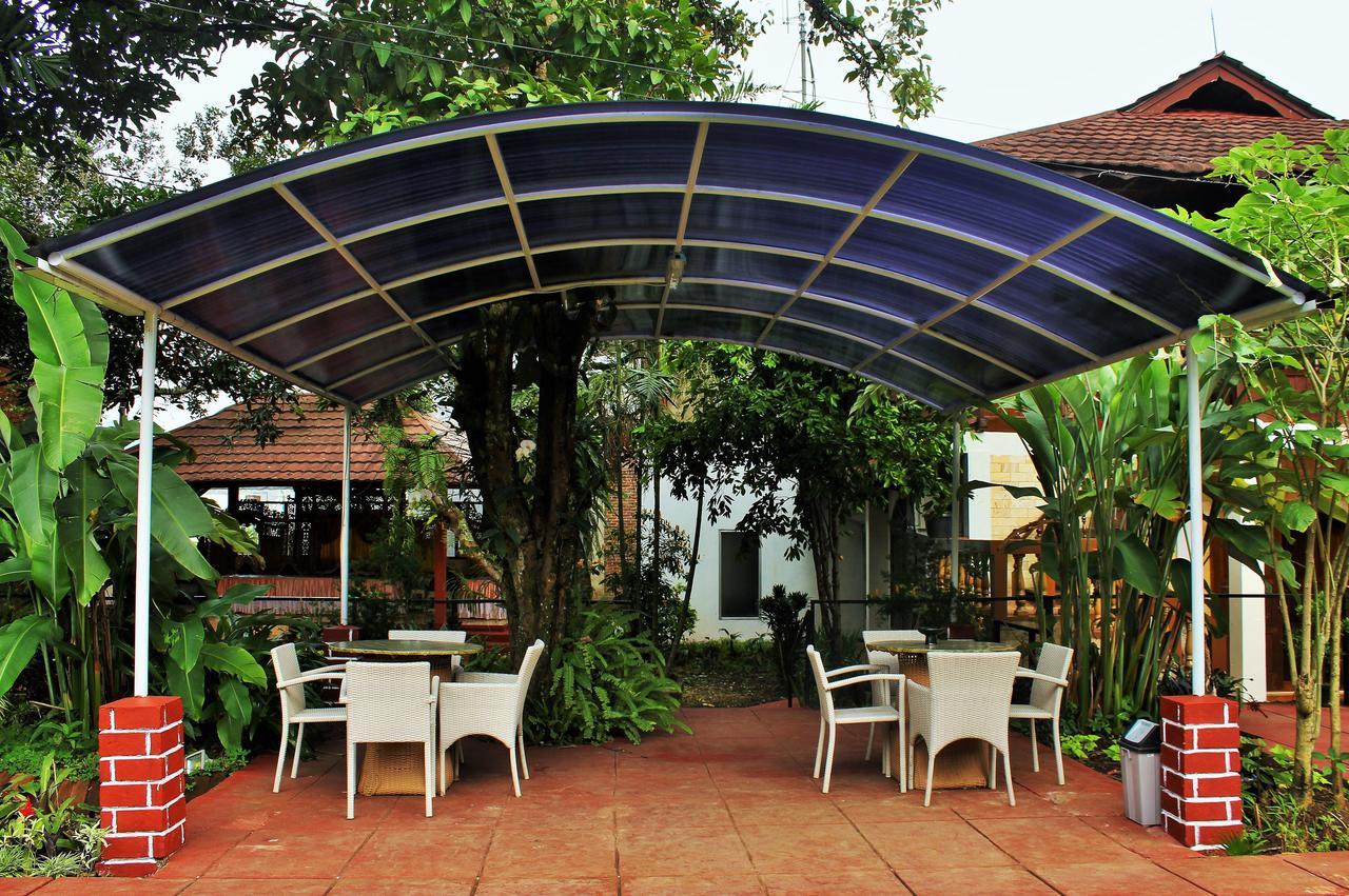 Reddoorz Hostel @ Dago 2 Bandung Exteriér fotografie