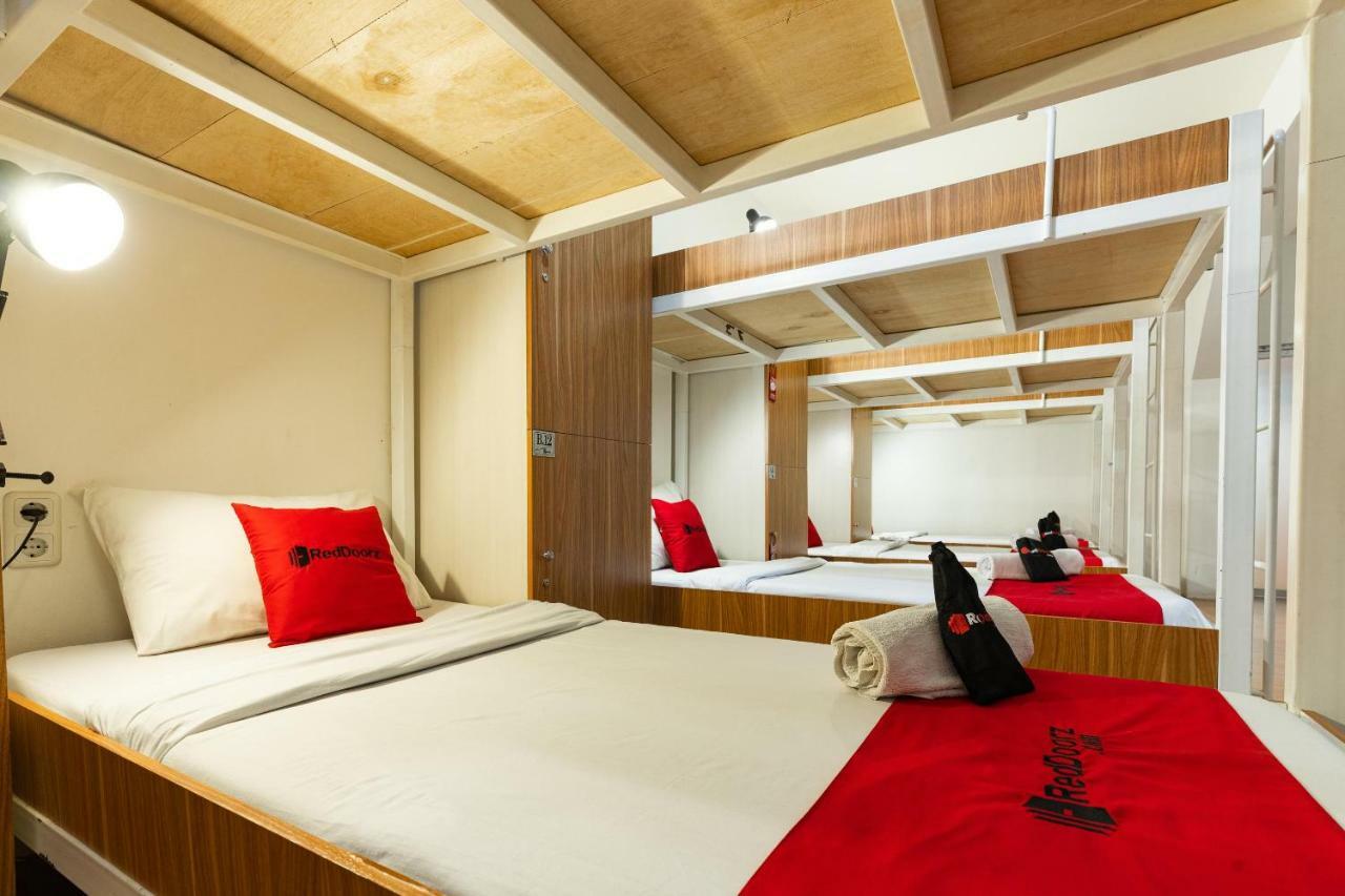 Reddoorz Hostel @ Dago 2 Bandung Exteriér fotografie